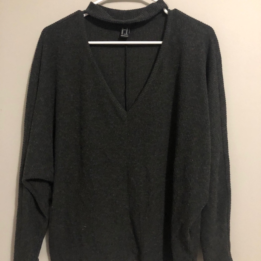 Medium forever 21 V cut sweater